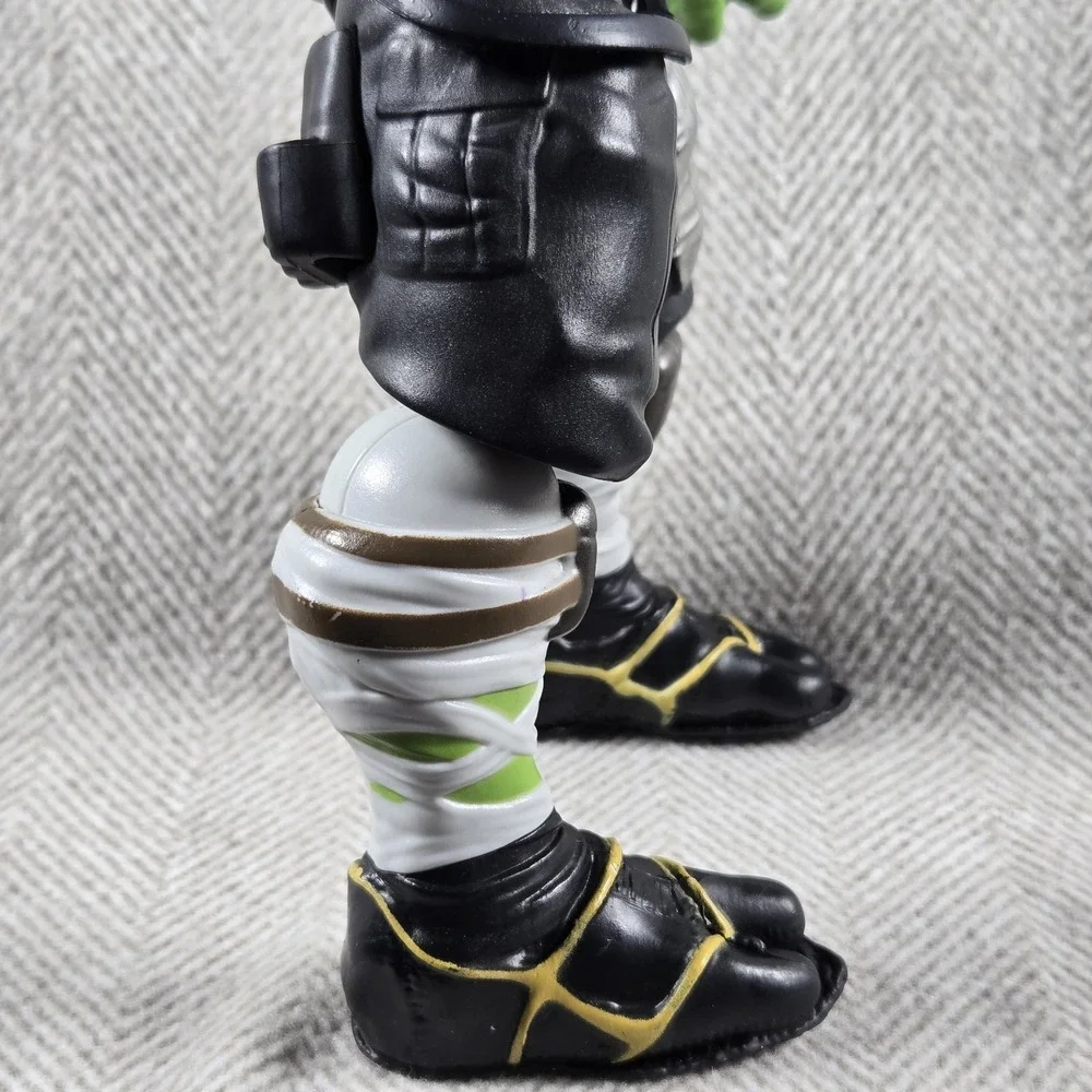 2016 Playmates Teenage Mutant Ninja Turtles TMNT Leonardo Action Figure 11‎ inch